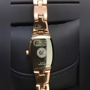 CYMA 18K gold sapphire crystal bracelet watch CYMA | Accessories | Cyma 8k Gold Sapphire Crystal Bracelet  main image 4
